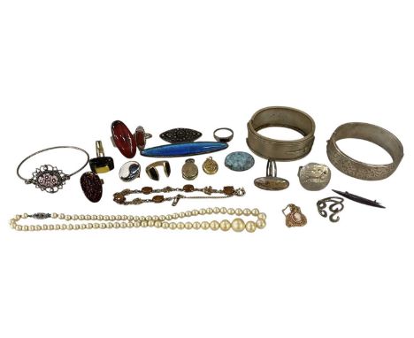 A small quantity of costume jewellery including hallmarked silver bangle, diameter 5.5cm, further white metal bangle, single 