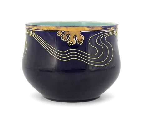 Paul Utzschneider &amp; Cie, Sarreguemines, an Art Nouveau art pottery jadiniere, circa 1900, ogee bowl form, tubelined with 