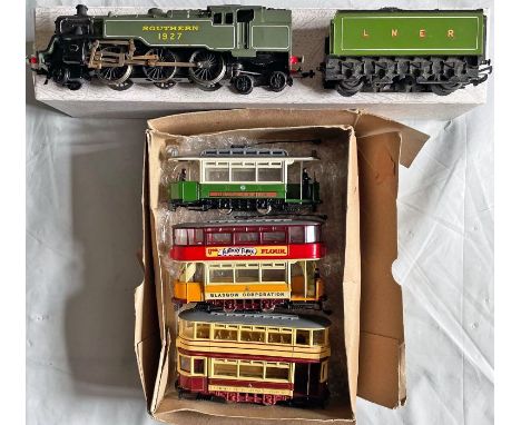 Selection (4) of motorised OO-gauge MODELS comprising 3 Corgi trams: Blackpool to Fleetwood single-decker and Glasgow Corpora
