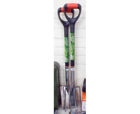 A new stainless steel boarder space and boarder fork 