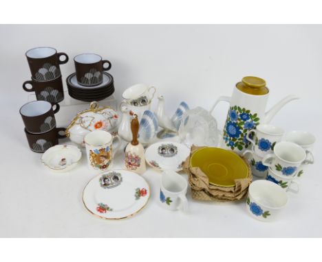 Mixed ceramics to include Royal Doulton, Hornsea, a boxed J & G Meakin coffee service and other. [W]