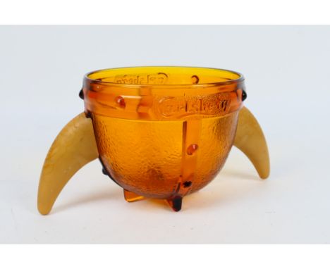 Carlsberg - Vintage glass and fake horns, brewery ice bucket by Carlsberg. Appearing in amber glass, approx. 15cm in diameter
