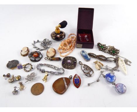 Silver and costume jewellery, including a Scottish agate set brooch, paste necklace and bracelet, Wycombe Abbey School silver