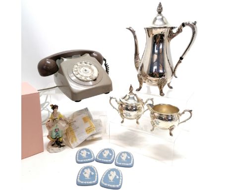 Qty of misc inc 5 x Wedgwood jasper plaques, Dresden figure (15cm with repair to hand), vintage telephone (dial a/f) &amp; 3 