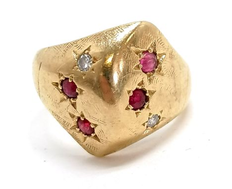 Antique 18ct marked gold ruby &amp; diamond ring - size G &amp; 4.7g total weight 