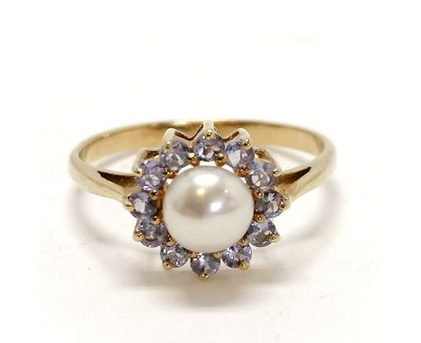 9ct hallmarked gold pearl &amp; tanzanite cluster ring - size P &amp; 2g total weight 