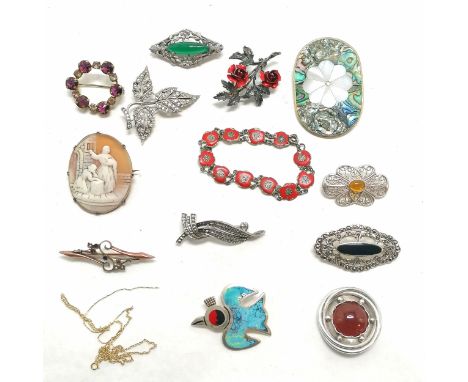 Qty of brooches (6 are silver inc mexican bird, cornelian etc) t/w  hand carved cameo, poppy silver &amp; enamel bracelet (a/