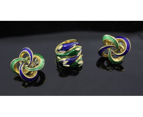 An Italian 18ct gold and two colour enamel dress ring and a pair of similar ear clips, the ring modelled as four serpent head