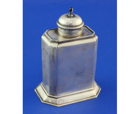 A 1930's early 18th century design Brittania standard silver tea caddy, by William Comyns & Sons Ltd, of rectangular form wit