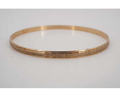 A 9 ct gold bangle, 6.5 cm, 5.8 g