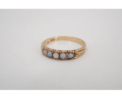 A vintage five-stone opal and 9 ct gold finger ring, Q, 2.3 g