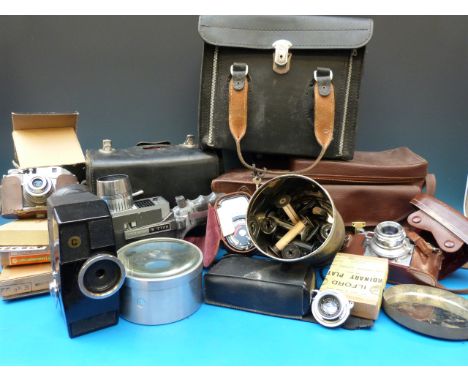 A Leidolf Lordomat camera together with a quantity of various other vintage camera and accessories including Bell & Howell ci