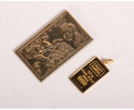A pendant, inscribed Credit Suisse 2.5g fine gold 999.9, h.2.2cm, together with a silver postage stamp (2)