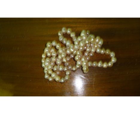 Pink pearl necklace