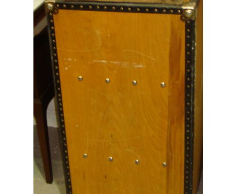 Vintage style steamer trunk