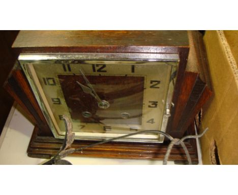 Vintage oak cased mantle clock