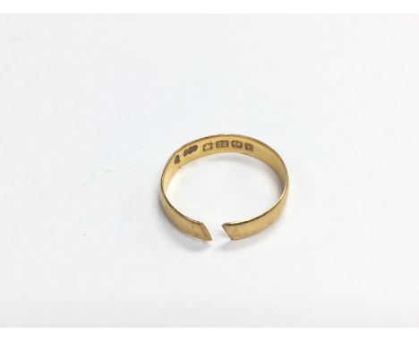 A 22ct gold ring, a/f, approx 2.7g. Shipping category A.