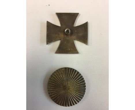 Iron Cross First class with scarce starburst screw back fitting. 