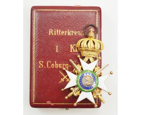 Sächsische Herzogtümer: Sachsen Ernestinischer Hausorden, 2. Modell (1864-1935), Ritterkreuz 1. Klasse, mit Schwertern, im Et