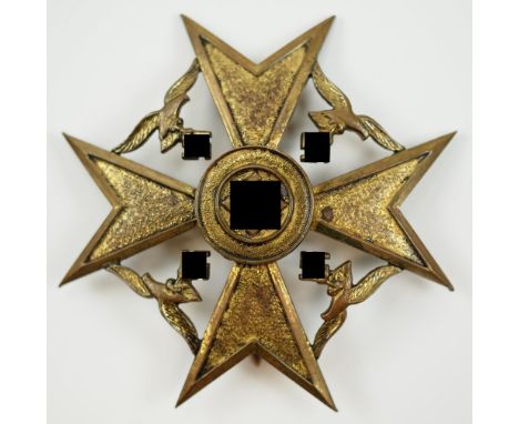 Spanienkreuz, in Bronze. Buntmetall bronziert, durchbrochen gefertigt, eicht gewölbt, an Nadel. NM3 7.02.06, OEK24 3809, 56 x