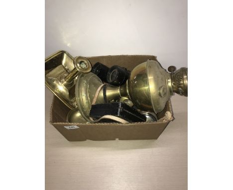 GOOD BOX OF BRASS ETC INCLUDING OIL LAMP CHAMBERSTICK AND BINOCULARS