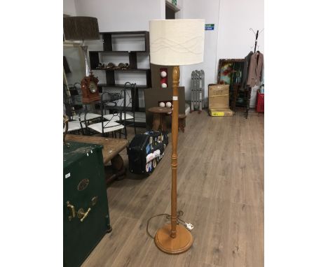 STANDARD LAMP
