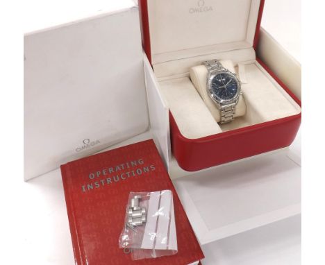 Omega Speedmaster automatic chronograph stainless steel gentleman's bracelet watch, case serial no. 59774171, blue dial with 