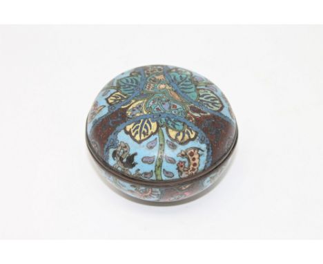 A 19th century Chinese cloisonne circular lidded trinket box.  CONDITION REPORT: Metal band running around inner rim of pot h