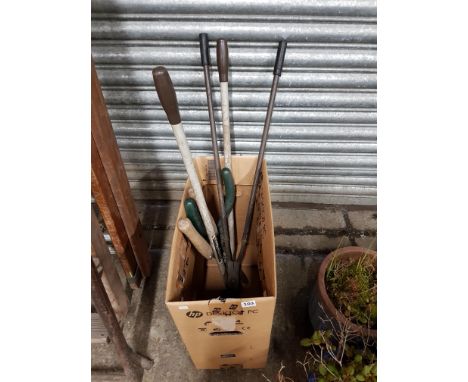 COLLECTION OF GARDENERS TOOLS