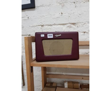 VINTAGE ROBERTS RADIO