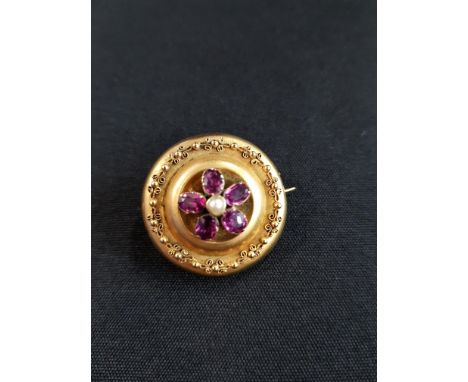 ANTIQUE 15 CARAT AMETHYST AND PEARL BROOCH