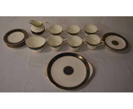 Royal Doulton 'Carlyle' pt tea service