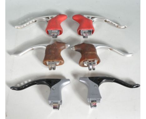 Vintage Bicycles and Spares - A collection of three pairs of retro vintage 1980s brake levers by Suntour Superbe. Two pairs h