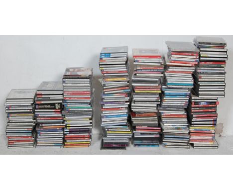 A large &amp; extensive collection of vintage 20th century classical and opera music cd / compact discs to include Mozart, Be