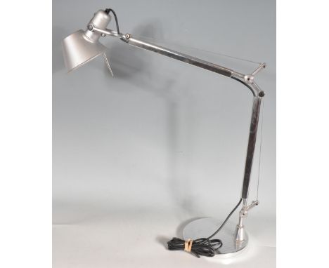 "Tolomeo Tavola" a retro vintage 20th century table lamp with single-headed. Swivelling aluminium frame and shade. Signs of u