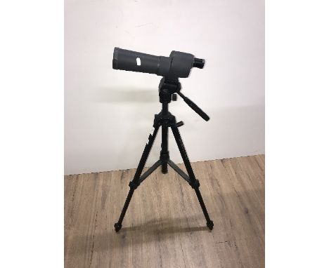 VANGUARD SF-601 SPOTTING SCOPE AND TRIPOD