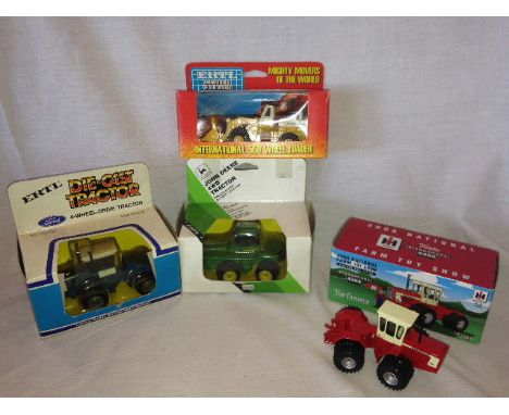 ERTL - 4 x INTERNATIONAL 4366 - 2006 INTERNATIONAL FARM TOY SHOW (16153A) - SCALE 1:64, FORD FW60 - SCALE 1:64 (1528), JOHN D