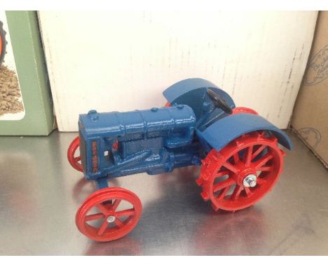 ERTL - FORDSON N - MODEL - SCALE 1:16
