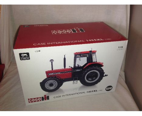 UNIVERSAL HOBBIES - CASE INTERNATIONAL 1455XL - 1986 (4159) SCALE 1:16