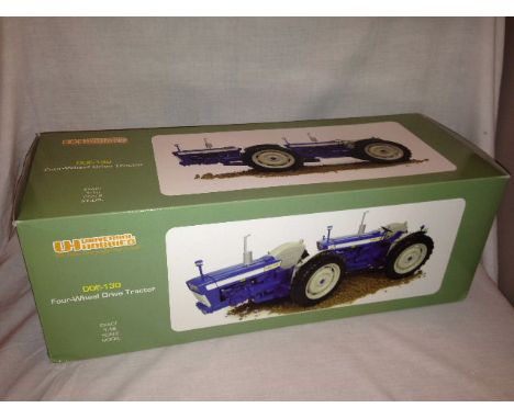 UNIVERSAL HOBBIES - DOE-130 - FOUR WHEEL DRIVE TRACTOR - SCALE 1:16 (2703)