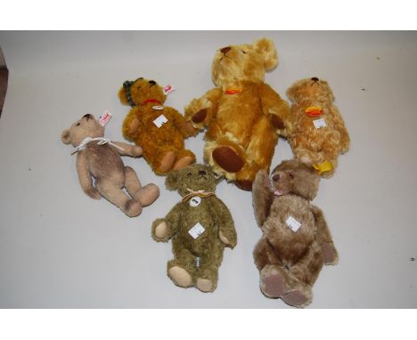 Group of six small Steiff unboxed teddy bears, each approximately 9ins high 