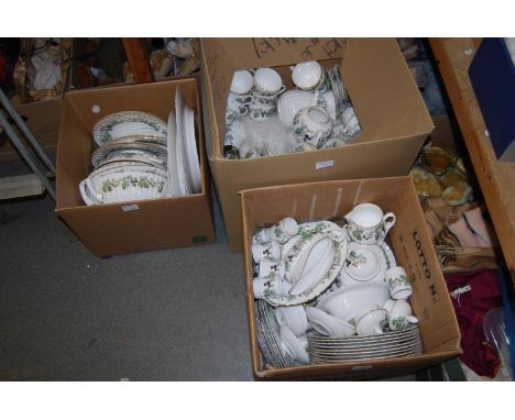 Extensive Royal Worcester twelve place setting Lavinia pattern dinner, coffee and tea service 