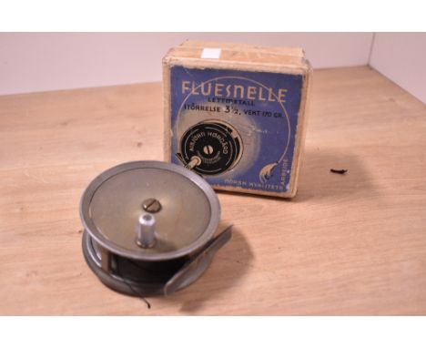 A vintage Asbjorn horgard Fluesnelle fly reel 3.5' in original box with original reciepts