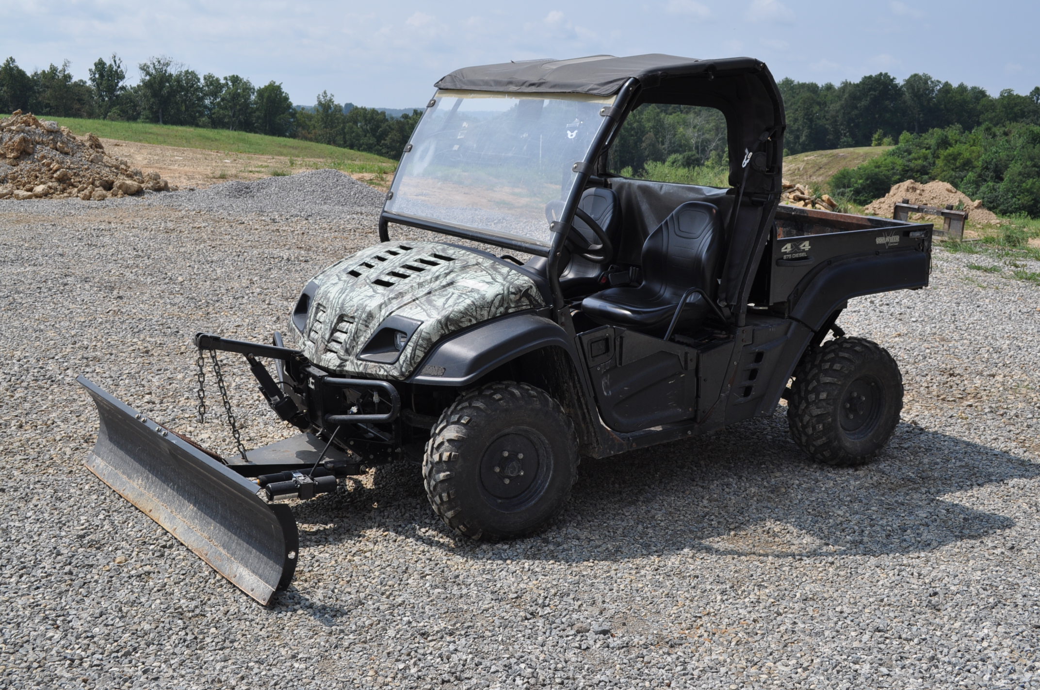 Cub Cadet 875 Diesel UTV, 4x4, windshield, snow plow, man dump bed, 310