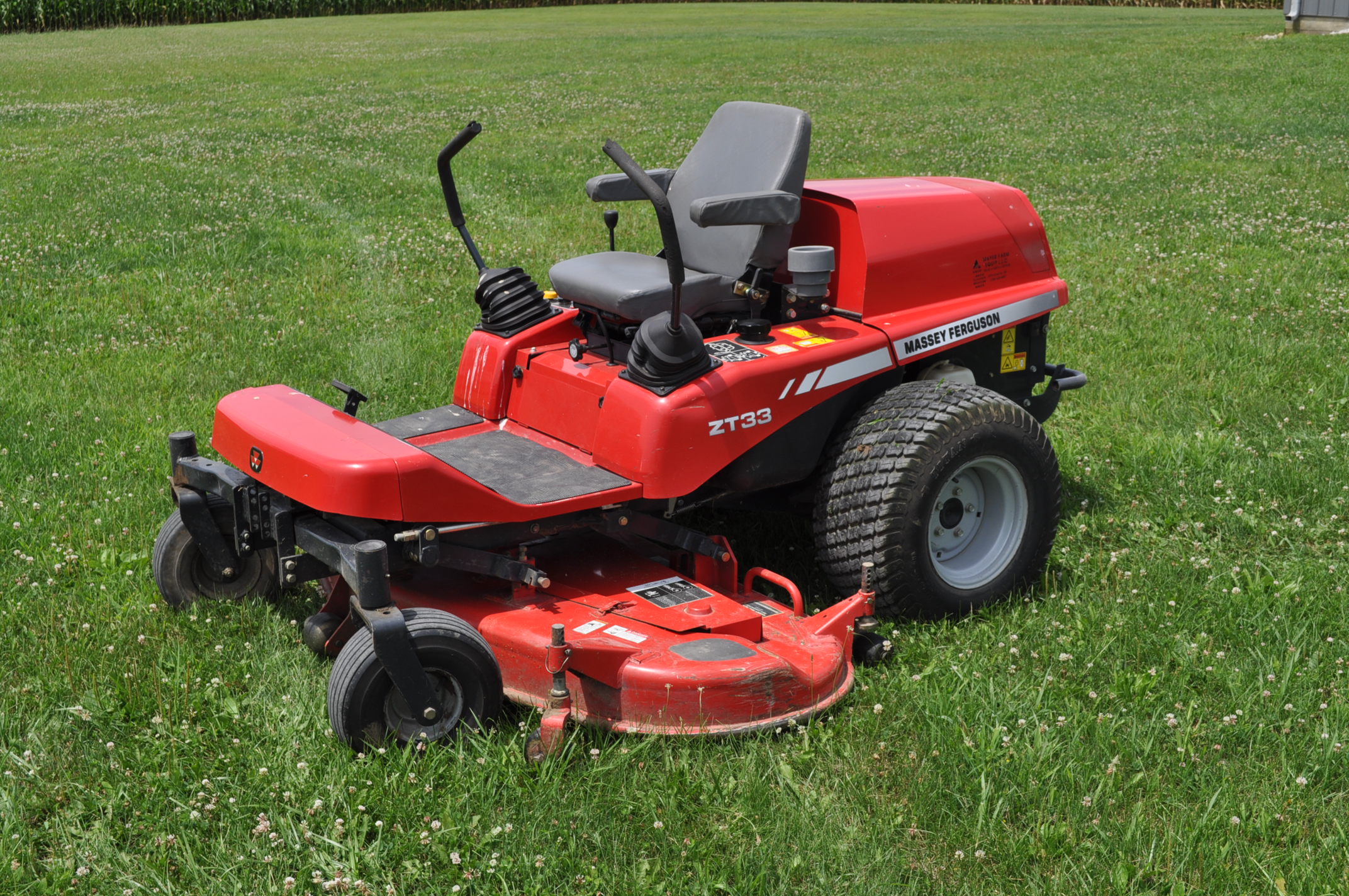 Massey Ferguson Zt33 Zero Turn Lawn Mower 72 Deck Diesel 737 Hrs Walters Farm Bob And Linda Wr 2546