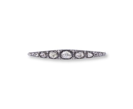 BROCHE DIAMANTS, DEBUT DU 19E SIECLEDe forme oblongue, sertie de diamants de taille rose, poinçon français d'import pour l'or
