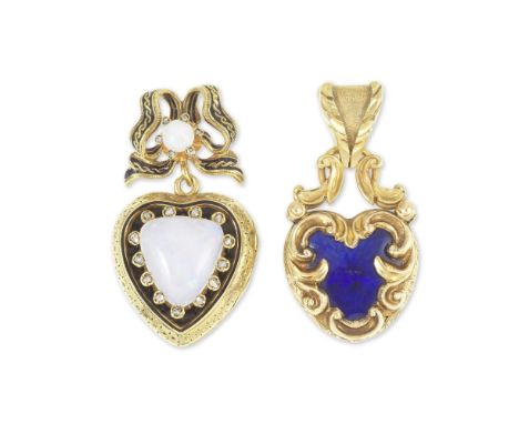 DEUX PENDENTIFS EMAIL, OPALES ET DIAMANTS, FIN DU 19E SIECLEChacun formant un cœur stylisé, l'un serti de deux cabochons d'op