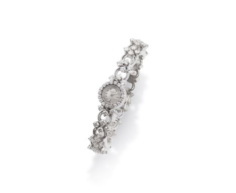 JAEGER-LECOULTRE: MONTRE BRACELET DE DAME, MOUVEMENT MECANIQUELe bracelet composé d'une succession de maillons circulaires, l