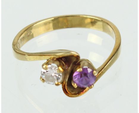 RubinBrillant Ring - GG 585 punziert Gelbgold 585 (14 Karat), ca. 3,05 Gramm, Croisé Ring mit einem Diamant im Brillantschlif