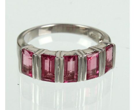Turmalin Ring - Silber 925 punziert Silber 925, ca. 3,9 Gramm, Ringkopf mit 5 pinkfarbenen Turmalinen von ca. 6 x 3 mm zus. 1